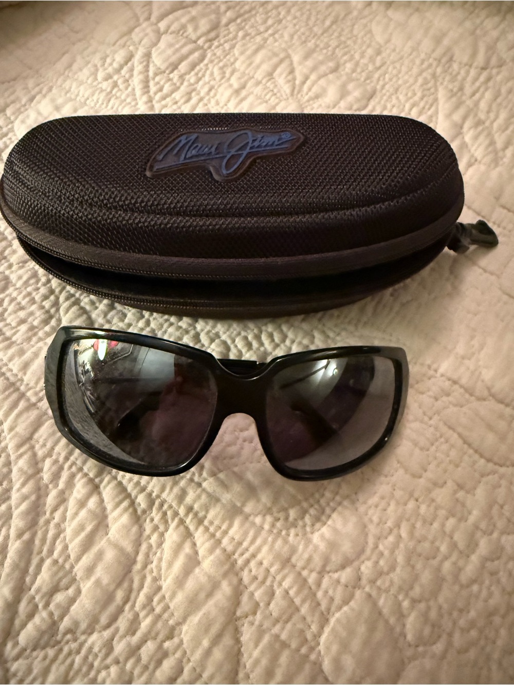 Maui Jim women’s  Black Polarized Sunglasses